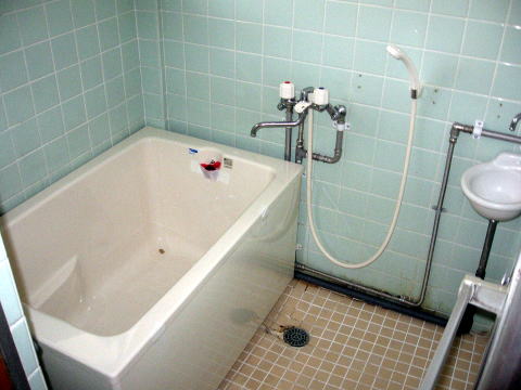 �R�����@�b�{�s�@�����@���݃A�p�[�g�QK�@�R�D�X���~